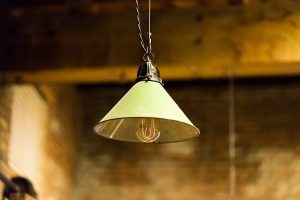 Photo "Industrial style gear shape pendant suitable for creative studio"