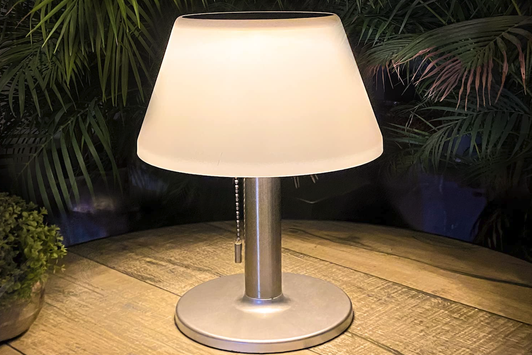 Enhance Your Outdoor Space with a Solar LED Table Lamp - Fulcrumse